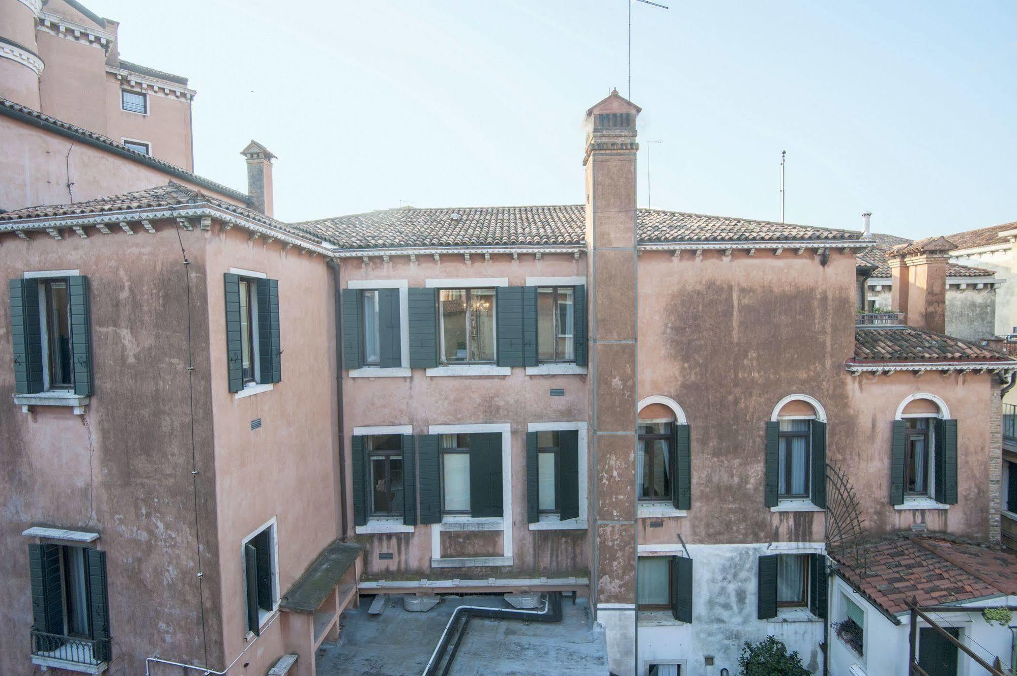 Hotel Locanda Ca' Foscari Venedig Eksteriør billede